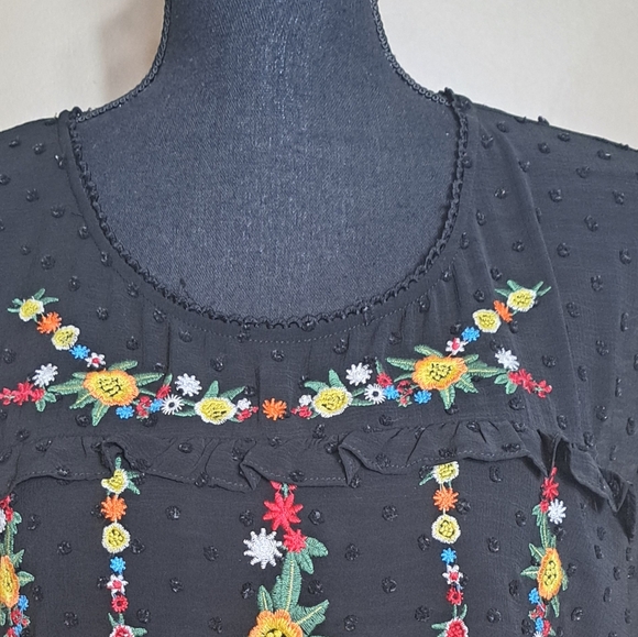 Stitch Fix Exclusive Sweet Grey Eula Black Embroidered Detail Blouse XXL EUC - Picture 4 of 14